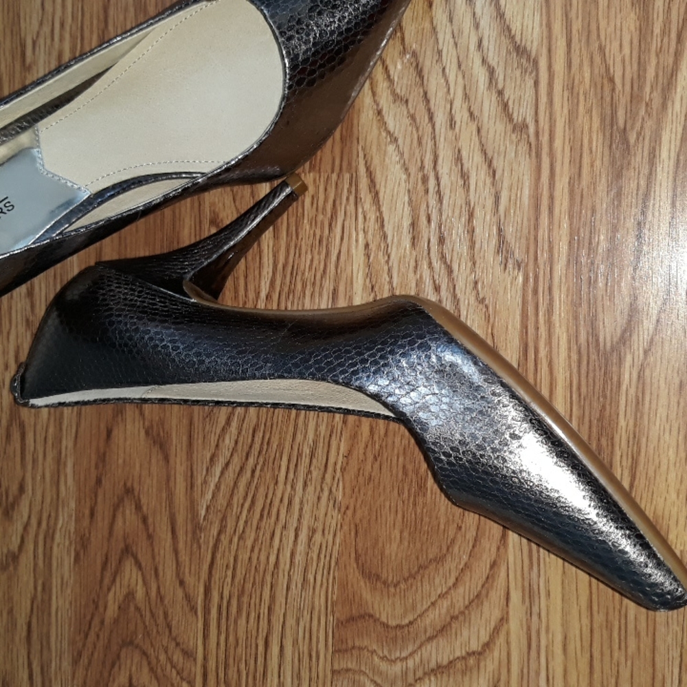 Michael Kors Silver Leather Python Print Heels. N… - image 4